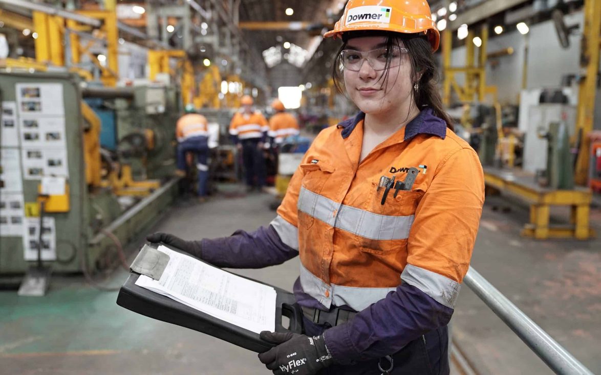 Downer — apprentices on the tools