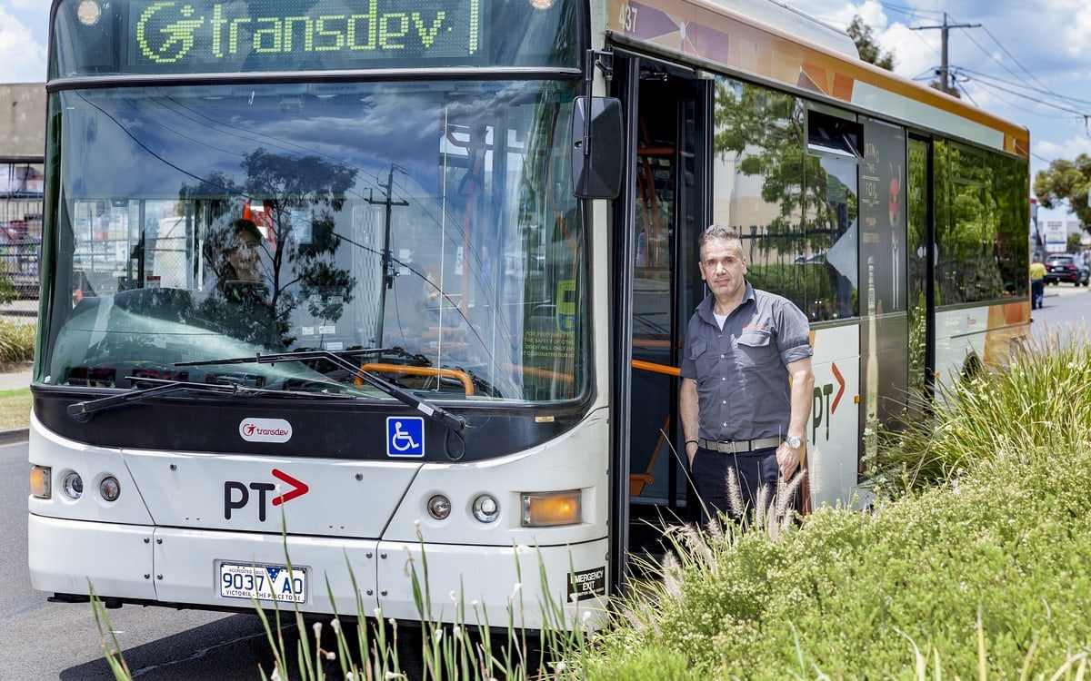 Transdev Australasia — apprentices on the tools